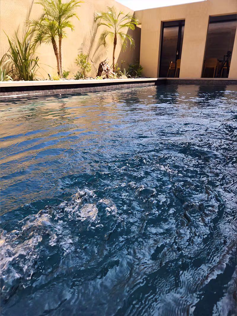 プール
